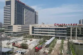昆山市第一人民医院新院区建成，将极大地提升当地医疗水平视频封面