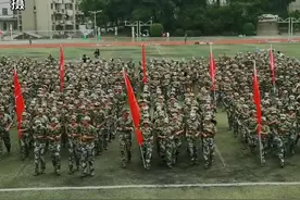 #湖南常德桃源 2020职业中专高一新生J训列队演练，大家觉得莘莘学子表现怎么样#职业中专 @DOU+小助手视频封面
