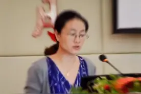 几年前在冷水江一次亲戚的寿宴上，偶遇段美娟的父母，二老说起女儿是袁隆平学生并嫁入袁家成为袁老小儿媳，十分骄傲视频封面