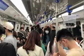 合肥地铁2号线五一期间晚九点半的客流量实拍视频封面