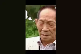 “90后”梗王袁隆平：带博士生“会死脑细胞的”！爷爷好可爱，挠头那里我笑了😂😂视频封面