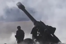 炮弹入膛的声音，清脆好听！（赵华伟 王迪 翟洋洋 张小晋）#时刻准备战斗 #奋斗强军  #新春走军营