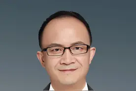 谈生意的时候别人老砍价，学会这个防砍价策略，休想砍走一角钱，做生意的小伙伴快快学起来#砍价 #谈判 #灵魂砍价 #销售 #李力刚谈判 视频封面