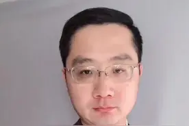 有人说我快拍连续剧了，关键是低昂提醒无辜的粉丝，那点酒精的作用被夸大了吧#十滴水 #鹤叔 #痱子视频封面