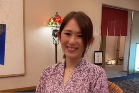 和日本女生体验不一样的“混浴”温泉，激动的我。#日本 #日本生活 #热门 @DOU+小助手视频封面