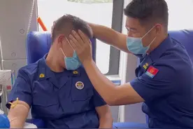 #消防员的安慰你扛得住吗 队友：大手一捂挡眼睛，安慰话术一套套！#政务原创作者联盟 #浙里是浙江消防 