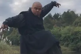 看看我打的什么拳法？猜猜我演的是那个英雄😂#搞笑视频 #专治不开心 #看一遍笑一遍 #纯属娱乐开心就好 #搞笑 视频封面