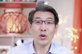 宝宝运动篇:快一岁的宝宝还站不稳该怎么办?#育儿 #金牌育言家 #宝宝运动 视频封面