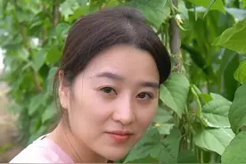 现摘新鲜的四季豆烧土豆排骨🙄厨房有点简陋绝对好吃哟嘿嘿#美食 #90后的30岁 #新农人计划2021视频封面