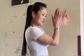 高不高兴都是一天，@DOU+小助手 #抖音热门 视频封面