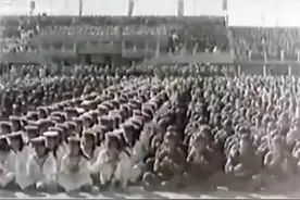 1952年捷克斯洛伐克军乐团为解放军表演，七十年过去了视频封面