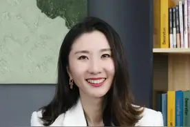 生物医药跌15%了，该怎么办呢？#跟罗元裳学理财 #投资 #涨知识 @DOU+小助手 视频封面