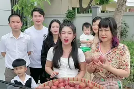 今天给全家人，做一个百香果茶，在家就能自己做，又好吃，又简单😂视频封面