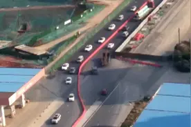 江西九江快速路四改八:陆家垅互通，天公作美，一览无遗视频封面