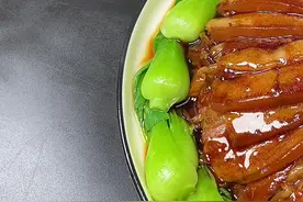 东北的酸菜蒸肉好吃到停不下来，有时间一定要做特别好吃#家常菜 #美食教程 #酸菜蒸肉视频封面
