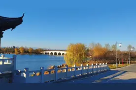 薛之谦演唱的"演员"这首歌曲，非常好听