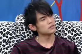 #周杰伦 早期周杰伦自爆选女友的标准，因太保守学生时代，女友离他而去😂@抖音短视频 @抖音大明星视频封面