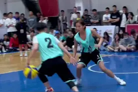 #打篮球的女生 女孩子也可以剪短发 穿球衣打篮球 看球赛 性别从来不应该是制约因素,场上对手,场下好朋友