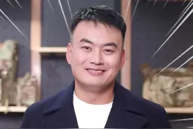 原来双排扣制服，是为大海而生的，你知道这其中的典故吗？#海军呢大衣 #大衣 #龙牙