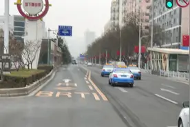 今天早上乘坐兰州BRT公交车，感受安宁区发展变化新面貌