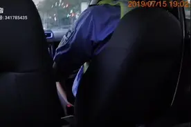 #最帅二郎腿  坐姿二郎腿最帅的姿势