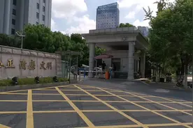 疫情防控之下，走进检察院，看他们是如何把好每一道关。视频封面