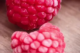 每天吃多少水果最合理呢？#营养 #水果 #树莓 #饮食 #健康 #我要上热门 @抖音短视频视频封面