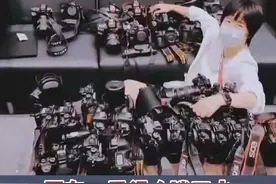 #东京奥运会 @新华社 摄影记者设备曝光，看得人淌口水！有人认出都有哪些器材吗？#摄影视频封面