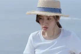 #韩庚 #王晓晨 自己组的爬山局哭着也要爬完，小汐最后这声吼有点man