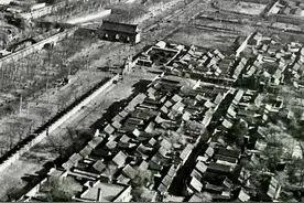 1946年北京未改造前的天安门广场，东西长安门，中华门#历史 #北京#铭记历史视频封面