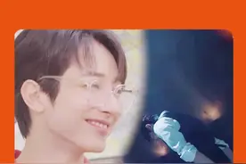 #李洙赫正装下跪 戏内战损妆+西装下跪，戏外粘人的纯情小狗，更戳我心巴了#李洙赫 #韩剧明天 视频封面