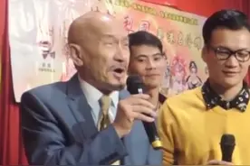 #麦嘉 一代喜剧之王最红时悄然隐退，周星驰多次向他请教学习，曾经给我们童年带来欢笑仿佛就在昨天，香港一代笑星你们还记得吗？视频封面
