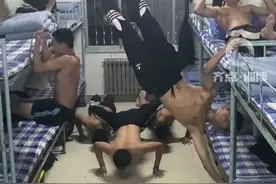 武校的男生宿舍有多内卷！网友：扑面而来的压迫感！#男生宿舍 #青春的样子 @教武术的吴师傅视频封面