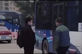 马鞍山旅游集散中心至南京刘村地铁站的公共汽车昨天正式开通视频封面