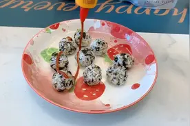 小朋友的下饭老干妈！好吃又营养还方便，盛米饭秒变好吃的视频封面