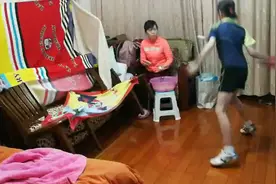 特殊时期，训练不能停！张琴指导居家训练女儿，多球训练，并且加入了旋转。简单、实用！👍👍👍视频封面