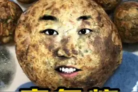 你绝没见过的巨型章鱼烧！比沙包大的拳头还大！#章鱼烧 #章鱼小丸子 视频封面