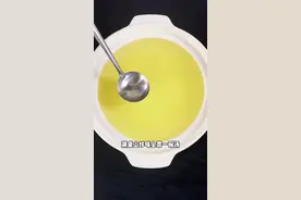 国宴菜品常用的高级清汤详细解说，看完自己在家试试，下一期用此汤做：开水白菜#美食趣胃计划 #美食教程#刀功东方帅视频封面