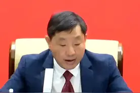 海南：构建“三极一带一区”新格局 突出做好“规划、土地、海洋”三篇文章视频封面