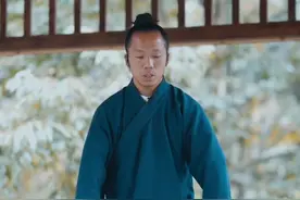 八卦掌教学，基本功（1）趟泥步之直行。八卦掌有八个基本功，外加九个掌法（含起式）。零基础想学好的，必看此系列…