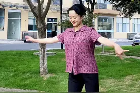 还是拍戏抽空录制，还是剧中人物服饰。要问穿的有啥区别：换了件红的😹😹😹@花火乐娱 @抖音短视频