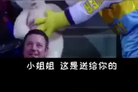 #搞笑nba 你永远不知道一个吉祥物有多大的本事😂视频封面