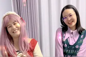 当着“韩国朋友”的面，把女朋友的东西卖掉，看父母什么反应，万物皆可挂闲鱼，笑不活了家人们哈哈哈哈#家庭搞笑视频封面