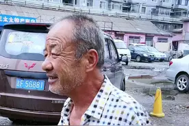 喜欢东北亲家相处方式不？  我爸天天把我老丈人和老丈母娘忽悠得迷迷糊糊得呵呵就是开心#爷俩的快乐生活 #原创视频 #亲家 #支持抖音传播正能量 #家庭 @抖音短视频视频封面