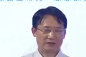 茅台董事长丁雄军：茅台存了价值好多万亿基酒，有几十万吨视频封面