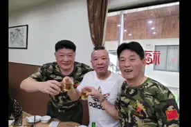 原陆军一师医院和一团部分上海籍战友相聚西塘古镇庆祝建军节！视频封面