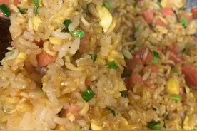 家庭版方便面炒饭做法，感谢朋友们的支持#美食 #美食趣胃计划 #方便面原来可以这么吃