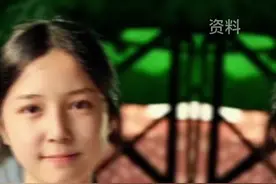 女孩考上清华后，将十万奖学金捐给贫困学生视频封面