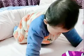 去年小宝出生的时候，医生问大的男孩女孩，我说男孩