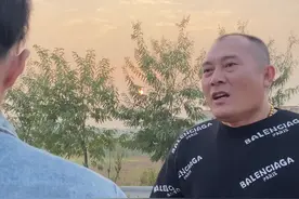  这个B我留着过年装，大家没意见吧？#包租公 #搞笑 #过年 视频封面